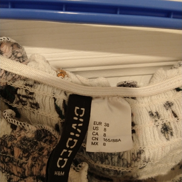 8 H&M Divided Pesant white with flowers dress - Picture 2 of 3